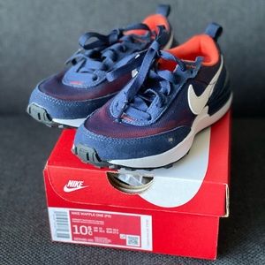 Nike waffle one toddler shoe size 10.5.